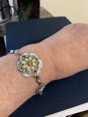 Delicate Yellow Flower Silver-Tone Bracelet